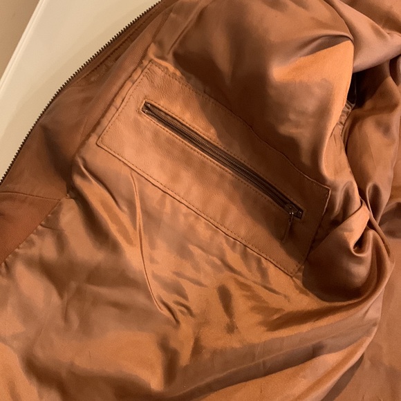 Danier leather jacket - Picture 6 of 12